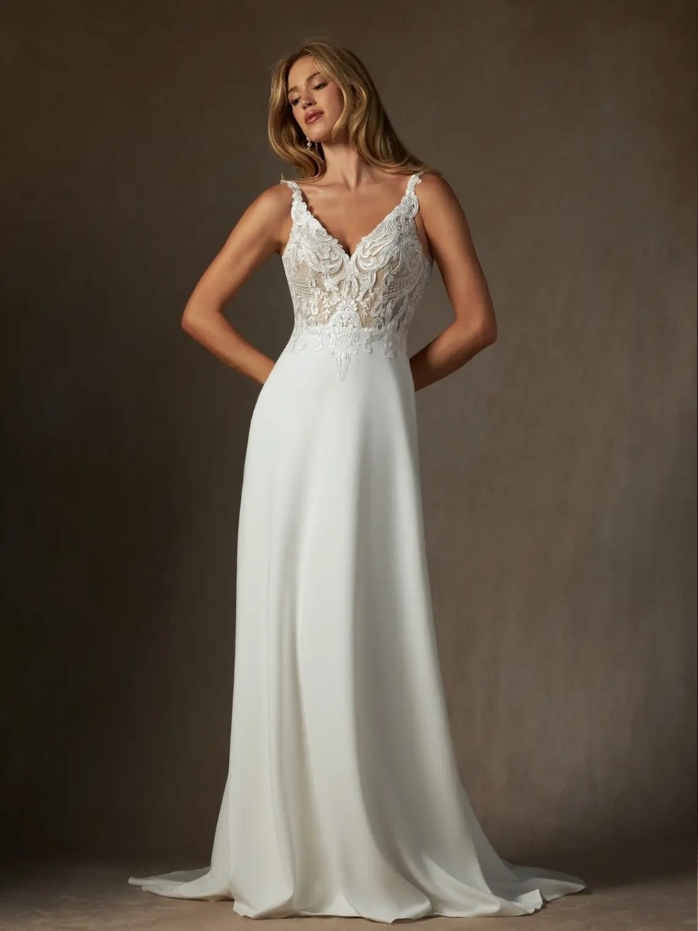 Azazie Clementia Ivory Lace Bodice A-Line Wedding Dress size 12 nwt